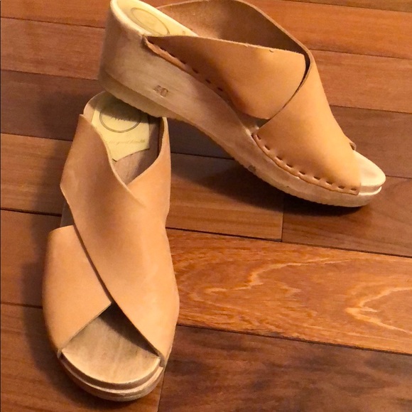 no 6 clogs poshmark